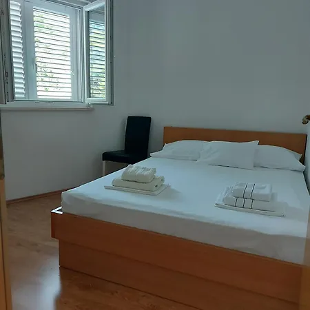 Apartment Neva *