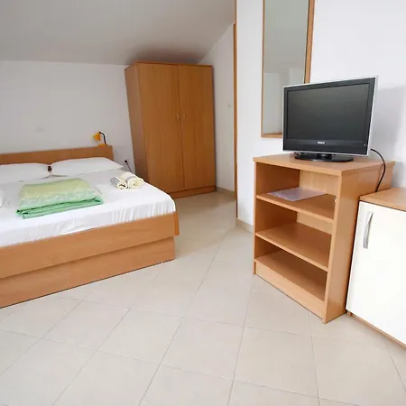 Apartment Neva