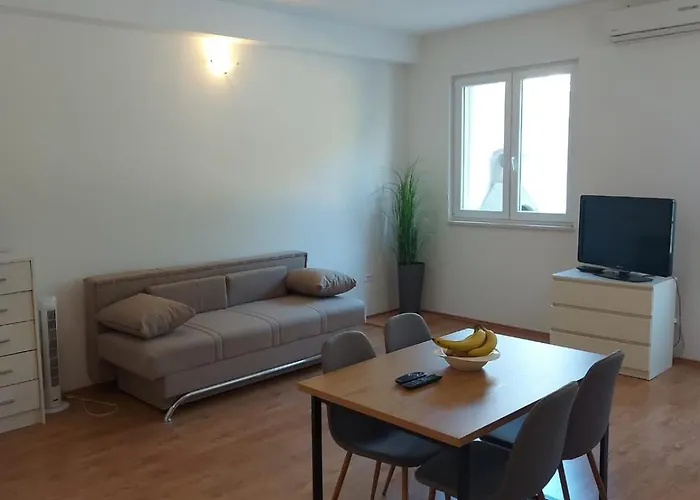 Neva Apartment Makarska