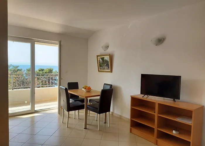 Apartment Neva Makarska