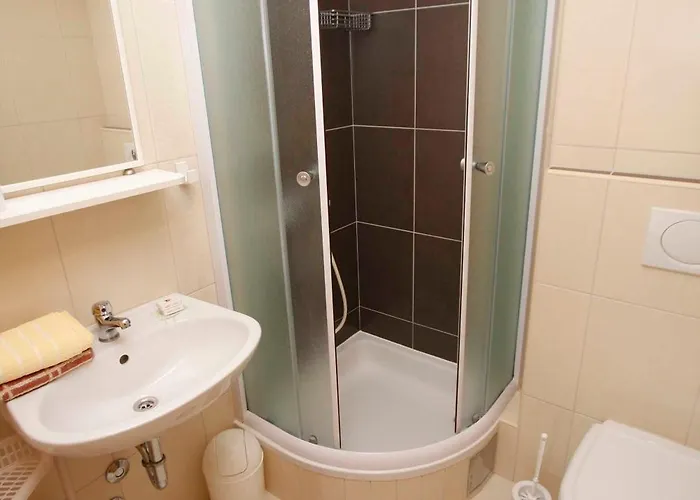 Neva * Макарська