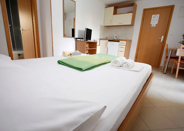 Neva * Макарська